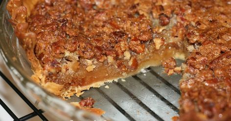 Classic Old Fashioned Southern Pecan Pie from Deep South Dish blog. Rich and sweet, a classic southern pecan pie, including variations for bourbon and chocolate. Southern Pecan Pie, Classic Old Fashioned, Deep South Dish, Maple Pecan, Pecan Pie Recipe, 52 Weeks, Pie Cake, Southern Cooking, Pie Dessert