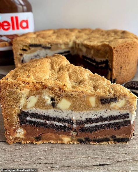 London baker Eloise Head shares simple recipe for Oreo and Nutella cookie pie | Daily Mail Online Nutella Cookie Pie, Fitwaffle Kitchen, Cookie Dough Pie, Nutella Pie, Nutella Cookie, Beautiful Baking, Chocolate Cookie Dough, Cookie Cakes, White Chocolate Cookies