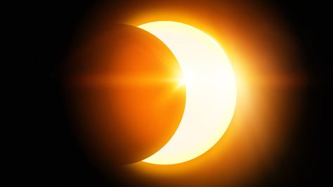 On Monday, August 21, the nation will see a rare astronomical event: a total eclipse of the sun, caused when the moon moves directly between the sun and the earth. Partial Eclipse, Solar Eclipse 2017, Solar Roof Tiles, Eclipse Solar, Solar Power Panels, Monocrystalline Solar Panels, Solar Energy Panels, Solar Solutions, Best Solar Panels