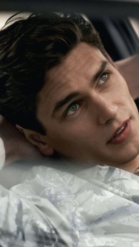 Savio Falcone, Dark Hair Blue Eyes, Blue Eyed Men, Ocean Blue Eyes, Character Inspiration Male, Dark Romance Books, Face Characters, Model Face, Aesthetic Guys