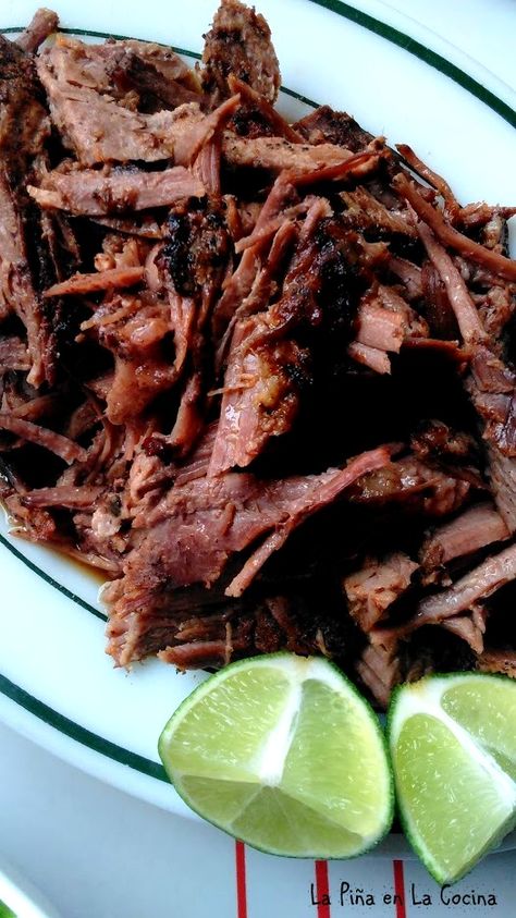 Slow Braised Brisket Mexican Brisket Recipes, Mexican Brisket, Baked Brisket, How To Cook Brisket, Brisket Tacos, Braised Brisket, Beef Brisket Recipes, Homemade Flour Tortillas, Red Meat Recipes