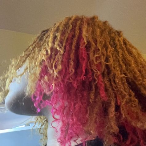 Sunset Dyed Locs, Natural Loc Colors, Two Color Hair Dye Ideas Locs, Brown And Pink Locs Black Women, Ginger And Pink Locs Black Women, Pink And Blond Locs, Sister Locs Dyed, Peach Locs, Brown And Pink Dreads