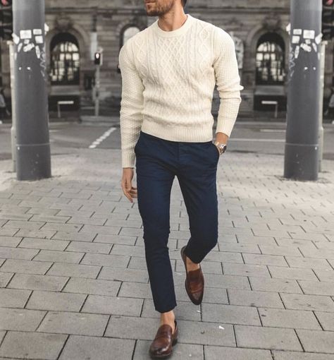 Cable Knit Sweater Outfit, Sweater Outfits Men, Conference Ideas, Mens Business Casual, Club Scene, Mens Business Casual Outfits, Knit Sweater Outfit, Mens Business, Men With Street Style