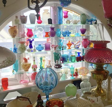 Colorful Glass Display, Colorful Glassware Table Settings, Colored Glass Table Setting, Colorful Antique Decor, Colored Glass Decor, Colored Glass Collection, Vintage Glass Collection, Bar Glasses Display, Multicolor Glassware