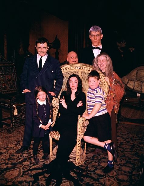 Color Photos Of The Original “Addams Family” Cast #throwbackthursday #notsoscary Addams Family Original, Original Addams Family, The Addams Family 1964, Ted Cassidy, Addams Family Tv Show, John Astin, Gomez Morticia, Morticia Gomez, Uncle Fester