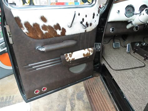 Project Trucks Ideas, Cowhide Car Interior, Custom Leather Truck Interior, Cowhide Truck Interior, K5 Blazer Interior Ideas, Old Car Interior Ideas, Cute Truck Accessories, Cow Print Truck Interior, Cute Truck Interior Ideas