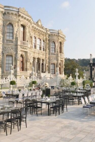 Ready to tie the knot in Istanbul? Get ready to have a look at some seriously stunning wedding venues. #WeddedWonderland #DestinationWedding #WeddingVenues Turkey Wedding Venues, Istanbul Wedding, Cozy Forest, Turkey Wedding, Palace Wedding, Stunning Wedding Venues, Romantic Backdrop, Modern Hotel, Palace Hotel