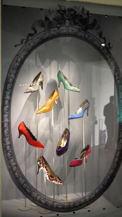 The Londoner: Ball Gowns at The V Shoe Store Design, Decoration Vitrine, Visual Merchandising Displays, Store Window Displays, Window Display Design, Interior Vintage, Store Windows, Boutique Interior, Shoe Display