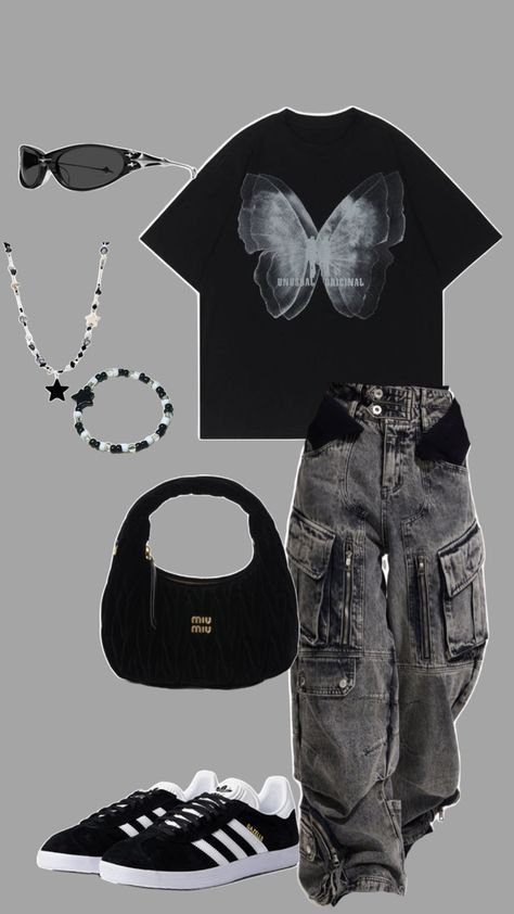 Black outfit with black bag and gray cargo jeans Black Cargo Jeans Outfit, Black T Shirt Outfit, Gray Shirt Outfit, Cargo Jeans Outfit, Black Cargo Jeans, T Shirt Outfit, Gray Shirt, Black Cargo, Jeans Bag