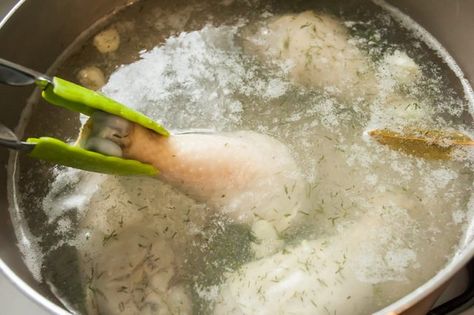 How to Boil Drumsticks (with Pictures) | eHow Boiled Drumsticks Recipes, Boiled Drumsticks, Boiled Chicken Legs Recipes, Grilled Drumsticks, Chicken Legs Recipes, Turkey Drumsticks, Chicken Drums, Grilled Chicken Legs, Frozen Meat