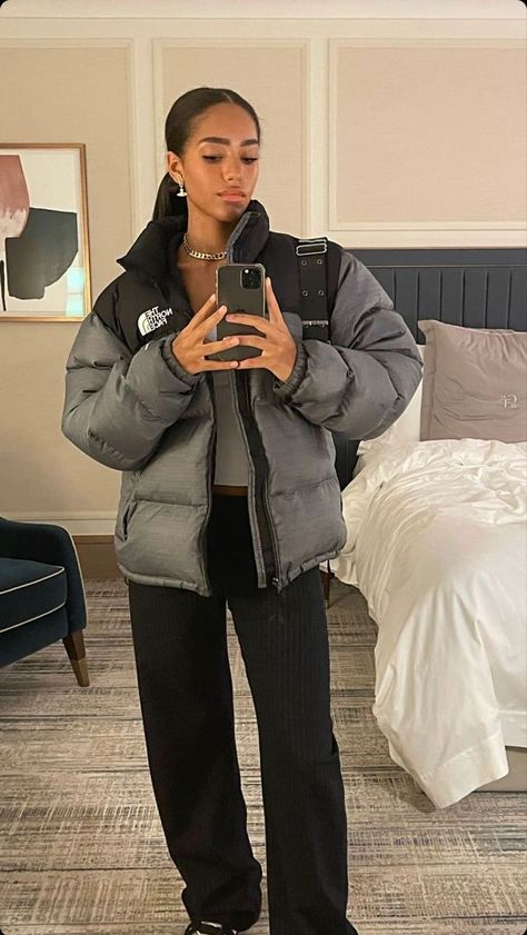 Grey North Face Puffer Jacket Outfit, Puffa Jacket Outfit, Grey Puffer Jacket Outfit, Northface Outfit, The North Face Outfit, Puffer Jacket Outfit Black, Northface Puffer Coat, North Face Puffer Jacket Outfit, North Face Jacket Outfit