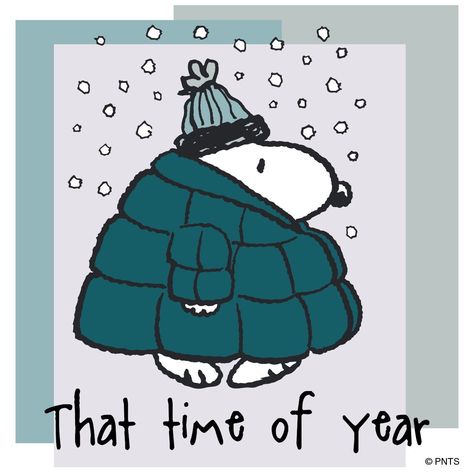 Images By Maria Olvera On Me 51C Snoopy Winter, Snoopy Cartoon, Snoopy Funny, Peanuts Cartoon, Snoopy Wallpaper, Winter Puffer, Snoopy Pictures, I Love Winter, The Peanuts