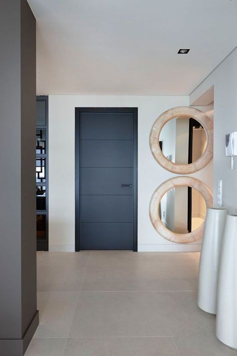 Internal Doors Modern, House Entrance Doors, Apartment Entrance, Interior Door Styles, Trendy Door, Black Interior Doors, Modern Entrance, Doors Interior Modern, Indoor Door