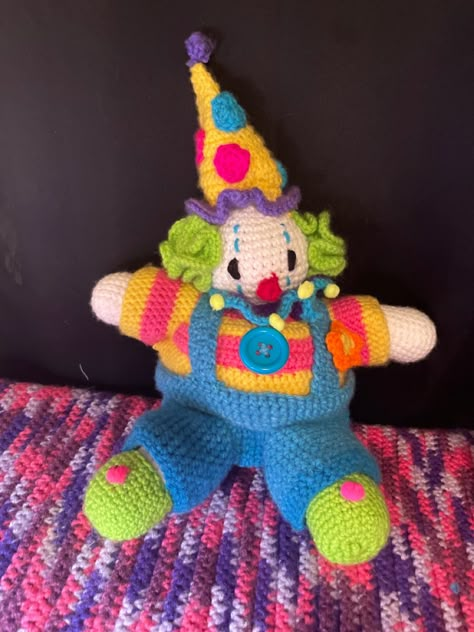 Clowncore Crochet, Clown Core Aesthetic, Crochet Clown Collar, Clown Wedding, Clown Diy, Clown Crochet Pattern Free, Crochet Clown Doll, Free Clown Crochet Pattern, Crochet Clown Pattern