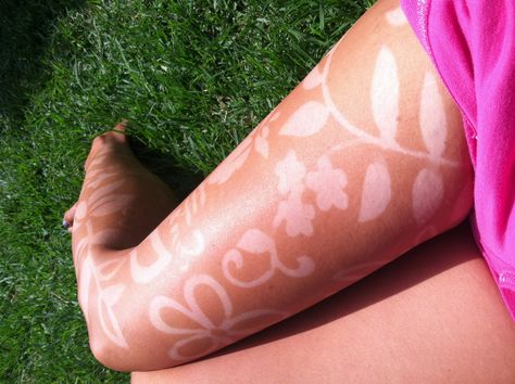 Summer Sunscreen Tattoo, Tan Line Tattoo, Suntan Tattoo, Tan Ideas, Sunscreen Tattoo, Small Beach Tattoos, Beach Goth, Tanning Body, Tanning Tattoos