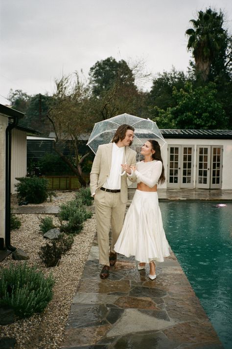 White Engagement Shoot Dress, Retro Inspired Engagement Photos, 60s Inspired Engagement Photos, Caelynn Miller Keyes, White Dress Garden Photoshoot, Caelynn Miller Keyes Wedding, Retro Elopement Photoshoot, Dean Unglert, Retro Backyard