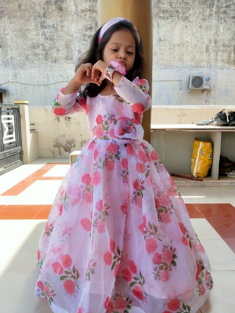 Organza Baby Frock, Organza Baby Frocks Designs, Organza Kids Frocks Design, Floral Long Frocks For Kids, Organza Dresses For Women, Long Frock Designs For Kids, Organza Dress For Kids, Organza Frocks For Kids, Organza Frocks For Women