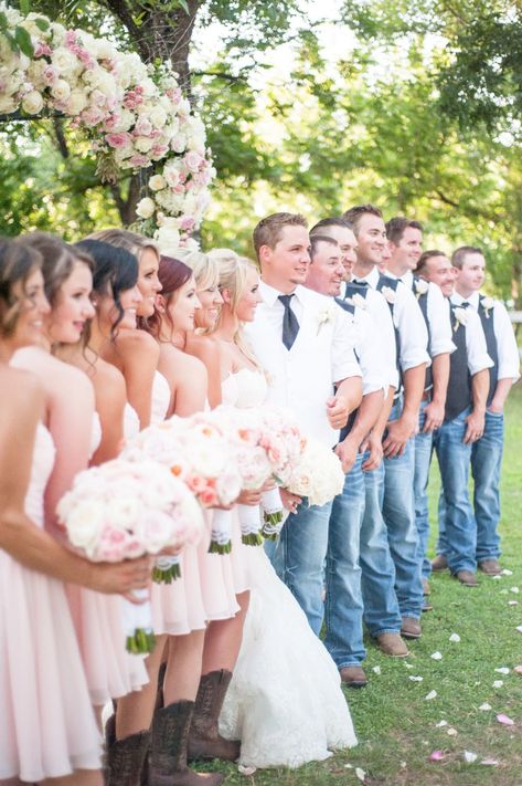 Cherry Wedding, Wedding Dress Separates, 2 Piece Wedding Dress, Unusual Dresses, Backyard Weddings, Cute Country, Groomsmen Outfits, Maroon Wedding, Country Style Wedding