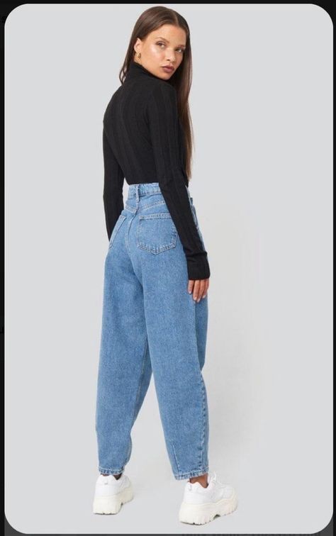 Faded Jeans Outfit, Slouchy Jeans Outfit, Jeans Photoshoot, Denim Photoshoot, Outfits Con Jeans, Fancy Shirt, Slouchy Jeans, Mom Jeans Outfit, Everyday Casual Outfits