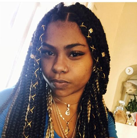 Gold Beads On Braids, Jewelry In Braids, Box Braid Jewelry Hair Accessories, Knotless Braids With Gold Accessories, Gold Hair Accessories Braids, Braids With Accessories Black Women, Braids With Charms Black Women, Decorated Box Braids, Braids With Jewels Black Women