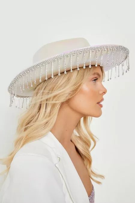 White Diamante Tassel Trim Cowboy Hat | boohoo Desert Disco, White Cowboy Hat, Chunky Knit Scarves, Looks Country, Cute Sun, The Beach House, Summer Hat, White Rhinestone, Oversized Sunglasses