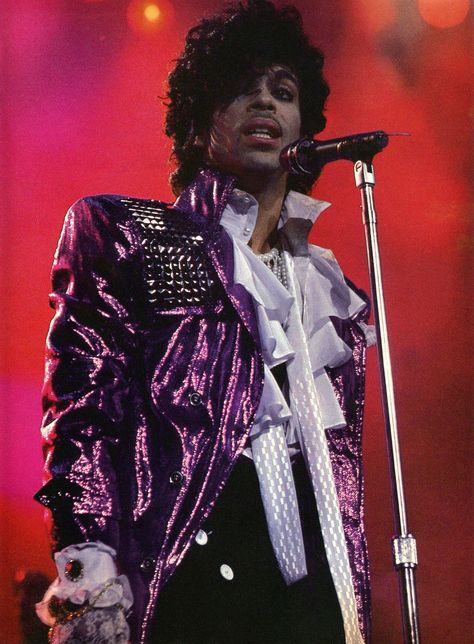 Classic Prince & The Revolution 1984/85 Purple Rain Tour (Cleaned and color corrected by Modernaire 2015 ;o) Prince Performing, Purple Rain Prince, Prince Concert, Prince Musician, Prince And The Revolution, Prince Images, Prince Tribute, Dark Wave, The Artist Prince