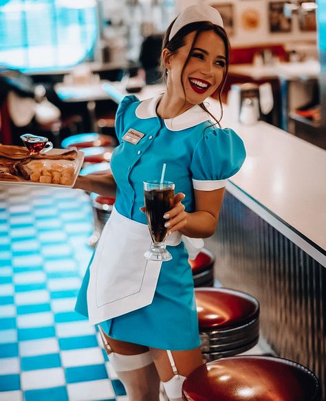 Waitress Uniform Vintage, Waitstaff Uniform, Cook Clothes, Waitress Outfit, Waitress Uniform, Vintage Diner, Maid Uniform, Retro Diner, American Diner