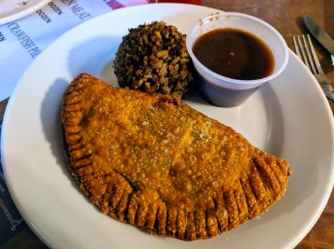 Louisiana Meat Pie Recipe, Crawfish Pie, Louisiana Cuisine, Meat Pie Recipe, Best Pies, Good Pie, Regional Food, Meat Pies, Best Meat