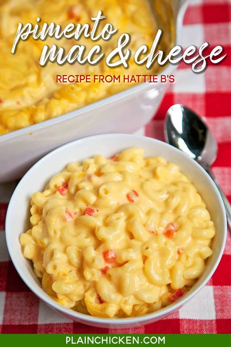 Pimento Mac & Cheese - recipe from Hattie B's Hot Chicken in Nashville. This stuff is SO good! Super creamy and delicious. Elbow macaroni, milk, crushed red pepper, salt, pepper, flour, extra sharp cheddar cheese, and pimentos. Tastes just like the original! Great for a cookout! #macandcheese #pimentocheese #vegetarian #meatless Pimento Mac And Cheese, Southern Macaroni And Cheese, Bbq Beef Sandwiches, Homemade Cheese Sauce, Melissa Clark, Nashville Hot Chicken, Queso Cheddar, Mac Cheese Recipes, Plain Chicken