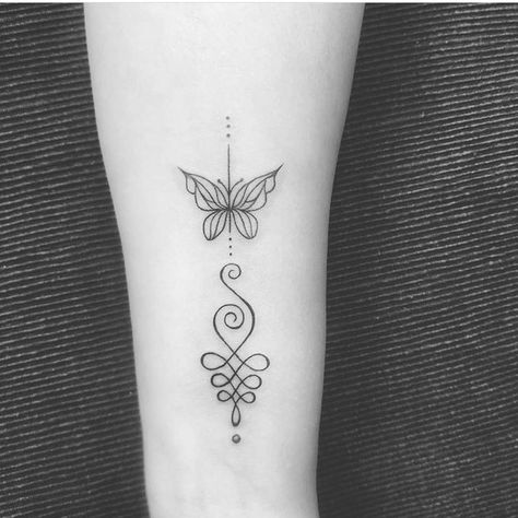 Unalome Tattoo Ideas, Unalome Tattoo, Inspiration Tattoos, Geniale Tattoos, Wrist Tattoos For Women, Dragonfly Tattoo, Family Tattoos, Ankle Tattoo, Mini Tattoos