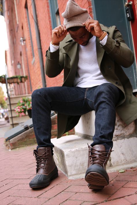 Justin Bethel, of the Patriots, in Cold Bay Duck Boots. The all-in-one, everyday boot with weather-ready technology. #Sperry #SperryMyWay #NFL #Football #MensStyle Mens Rain Boots Outfit, Men’s Duck Boots Outfit, Men Rain Boots, Men Duck Boots Outfit, Polo Boots Men Outfits, Rain Boots Men, Duck Boots Outfit Men, Winter Boots Men, Mens Duck Boots Outfit