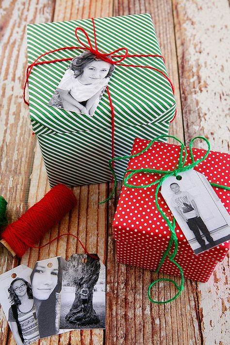 Photo Gift Tags, Creative Wrapping, Customized Photo Gifts, Creative Gift Wrapping, Diy Spring, Photo Gift, Noel Christmas, Christmas Gift Wrapping, Christmas Tag