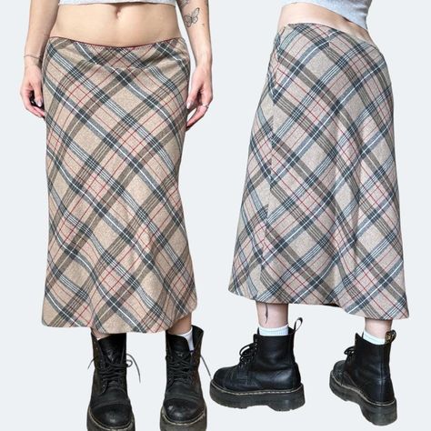 vintage plaid midi skirt maxi skirt from 90s/early... - Depop Plaid Midi Skirt, Tartan Fabric, Skirt Maxi, Vintage Plaid, Early 2000s, Low Waist, Low Rise, Tartan, Maxi Skirt