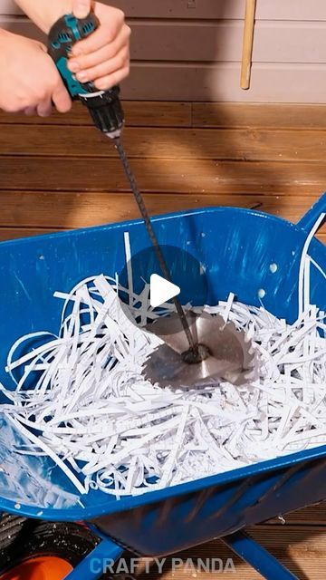 Fun Diy Projects For Home, Recycled Garden Crafts, Paper Recycling, Woodworking Organization, Diy Entertainment, Diy Tech, Diy Crafts Life Hacks, Diy Electrical, Diy Home Repair