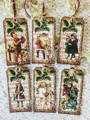 Christmas Tags Handmade, Handcrafted Christmas Cards, Tim Holtz Tags, Christmas Photo Album, Handmade Journals Diy, Christmas Gift Tags Handmade, Christmas Ephemera, Christmas Journal, Gift Tags Diy