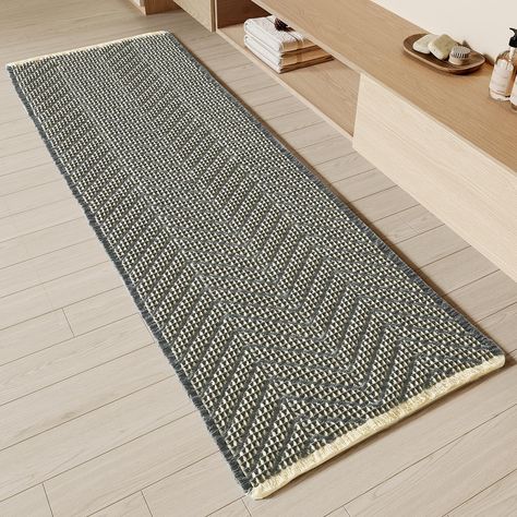 PRICES MAY VARY. Upgraded Waffle Desgin: This boho bath mat is power-loomed with upgraded yarns-Integrating decoration and durability. The heavier and thicker threads are applied to make sure the pattern will be more solid and compact- NEVER OUT OF SHAPE! Water Disappears Instantly: The hight density microfiber fabric helps save your floors from dripping water while you're stepping out of the bath,shower, or getting ready by the sink.When you step on the bathroom mat with bare feet, the bath rug Bathroom Mats Decor Bath Rugs Modern, Rugs For Small Bathroom, Modern Bath Mats Rugs, Layered Bathroom Rugs, Bathroom Decor Mats & Rugs, Tan Bathroom Decor, Bathroom Rugs Ideas Master, Bathmat Ideas Bathroom, Bath Mat Ideas