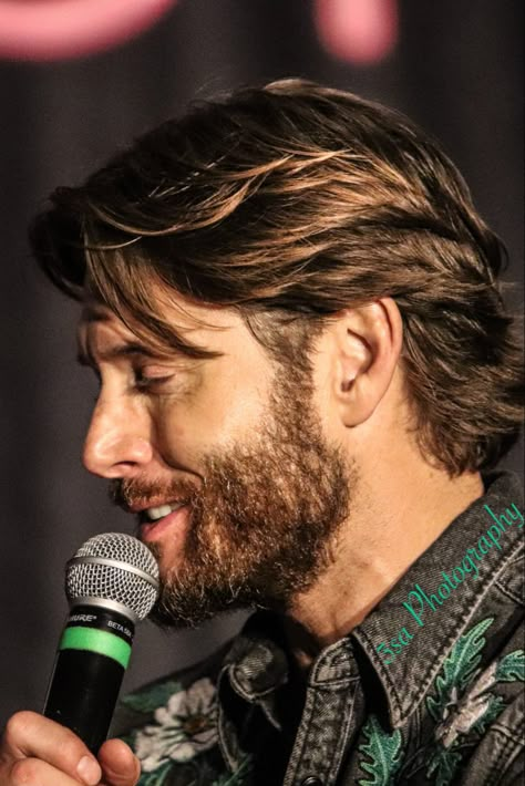 Long Hair Men Beard, Long Trim Haircut Men, Medium Length Slick Back Hair Men, Cowboys With Long Hair, Mid Length Slicked Back Hair Men, Slick Back Mens Haircut Long, Cowboy Hairstyles, Jensen Ackles Hairstyle, Jensen Ackles Haircut