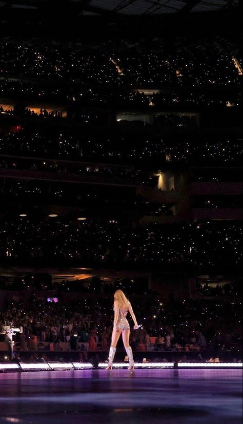 Taylor Swift performs onstage during “Taylor Swift | The Eras Tour” at SoFi Stadium on August 09, 2023 in Inglewood, California. (Photo by Kevin Winter/TAS23/Getty Images for TAS Rights Management) #TaylorSwift #ErasTour #1989 #1989TV #Lover #wallpaper Taylor Swift Stadium Tour, Taylor Swift Concert Front Row, Eras Tour Stadium Wallpaper, Taylor Swift High Quality Photos Eras Tour, Taylor Swift Rep Stadium Tour, Stadium Wallpaper, Eras Tour Audience, Taylor Swift Fotos, Stadium Lighting