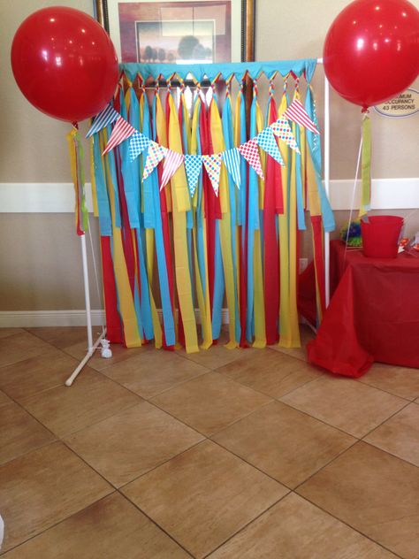 Carnival photo booth, PVC pipes, plastic table covers and props prints from Etsy Diy Carnival Photo Booth Backdrop, Diy Carnival Photo Booth, Carnival Photo Booth, Diy Carnival Games, Carnival Booths, Indoor Birthday Parties, Indoor Birthday, Diy Carnival, Carnival Decorations