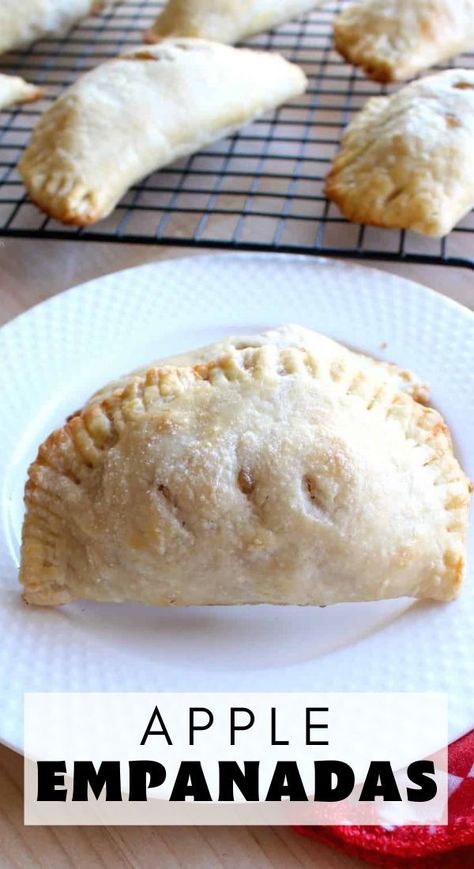 These Apple Empanadas are insanely delicious! They make the perfect treat to eat. Make a big batch. This dessert always disappears fast. Empanadas Apple, Apple Empanadas, Chicken Tortillas, Mexican Desserts, Empanadas Dough, Fall Board, Breakfast Bread Recipes, Empanadas Recipe, Mexican Cooking