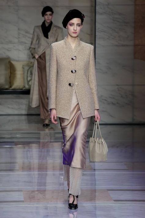 Fall 2023 Ready To Wear, 2023 Ready To Wear Collection, Fall 23, Armani Collection, 2023 Ready To Wear, Armani Beauty, Vogue Fashion, Fall 2023, Fashion Show Collection