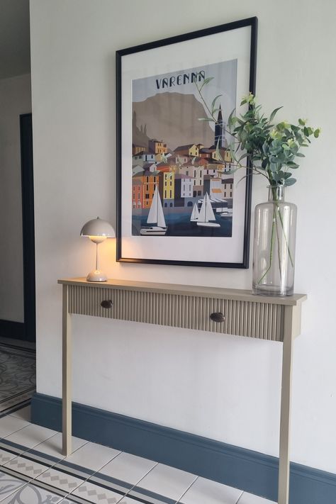 Narrow Console Table Hallway, Console Table Narrow Hallway, Radiator Console Table, Consolé Table, Radiator Console, Georgian Staircase, Hallway And Stairs Ideas, Narrow Console Table Entryway, Diy Radiator Cover