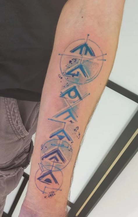 source Horizon Tattoo Ideas, Horizon Zero Dawn Tattoo, Horizon Pictures, Horizon Tattoo, Horizon Aloy, Tattoo Perna, Horizon Zero Dawn Aloy, Omerta Tattoo, Facial Tattoos