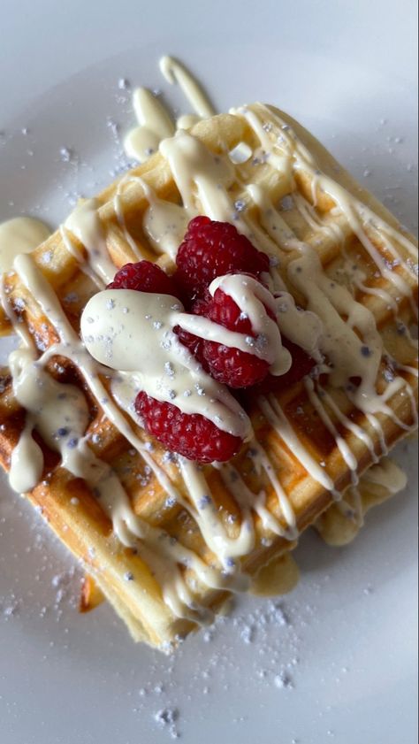 Cream Cheese Icing For Waffles, Waxmelts Ideas, Vanilla Waffles, White Chocolate Syrup, White Chocolate Sauce, Raspberry White Chocolate, Tea Time Food, Chocolate Waffles, Cozy Dinner