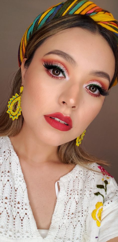 Folklorico Makeup, Bullet Journal School, Maquillaje De Ojos, Hair Wrap, Makeup Looks, Eye Makeup, Bullet Journal, Halloween, Hair Styles