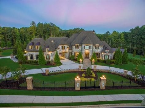 Huge Houses Mansions, Port Cochere, Luxury Houses Kitchen, Houses Mansions, Huge Houses, Luxury Houses Mansions, Modern Architecture Interior, Dream Mansion, Kitchen Interior Design Modern