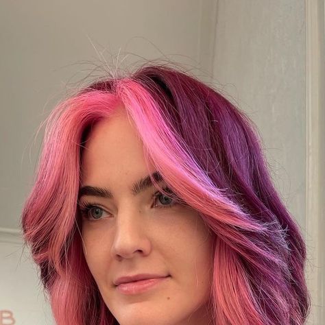 Pink Shadow Roots Blonde Hair, Pink Underneath Hair, Pink Roots, Red Pink Hair, Root Shadow, Violet Colour, Wine Red Hair, Hair Shadow, Colourful Hair