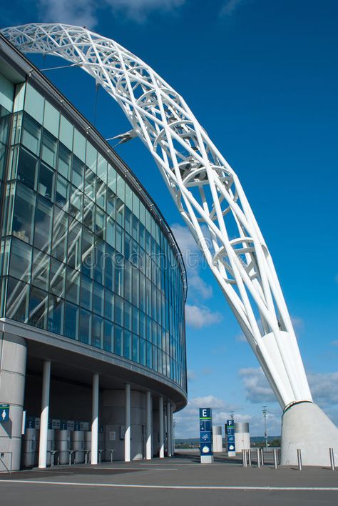 Wembley stadium. At a sunny day #Sponsored , #Ad, #affiliate, #Wembley, #sunny, #day, #stadium Truss Structure, Aquatic Center, Stadium Architecture, London Sights, Construction Engineering, Tensile Structures, Football Photography, Sports Stadium, Concert Venue