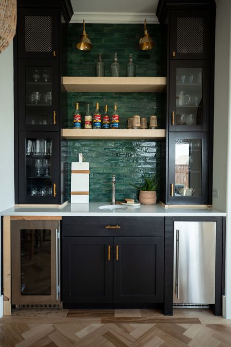 Black Kitchen Cabinets With Green Backsplash, Dark Cabinets Green Backsplash, Green Tile Bar Backsplash, Black Kitchen Cabinets Green Backsplash, Emerald Green Kitchen Tile Backsplash, Green Backsplash Kitchen Black Cabinets, Emerald Green Tile Backsplash, Forest Green Backsplash, White Cabinet Dark Backsplash