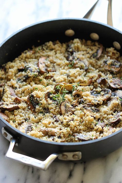 Recipes For Vegetarians, Mushroom Quinoa, Quinoa Recipes Healthy, Plats Healthy, Diner Recept, Quinoa Healthy, Garlic Mushrooms, Clean Eating Dinner, Quinoa Recipes